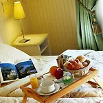 ホテル Le Cheval Blanc 2*