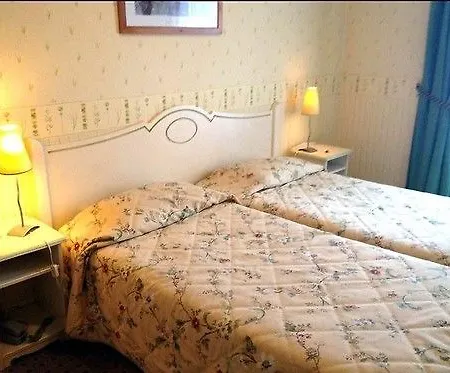 Le Cheval Blanc 2*