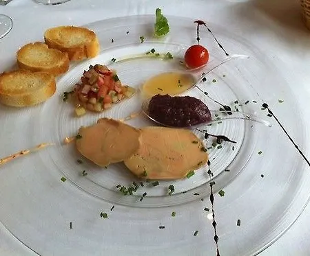 Le Cheval Blanc 2*